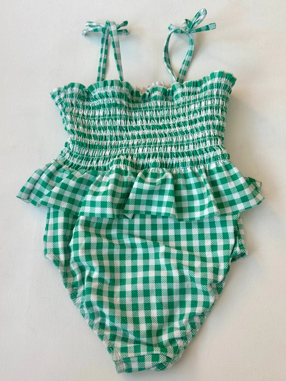 Old Navy girls' gingham one-piece swimsuit.  smocked bodice.  Size 4T.